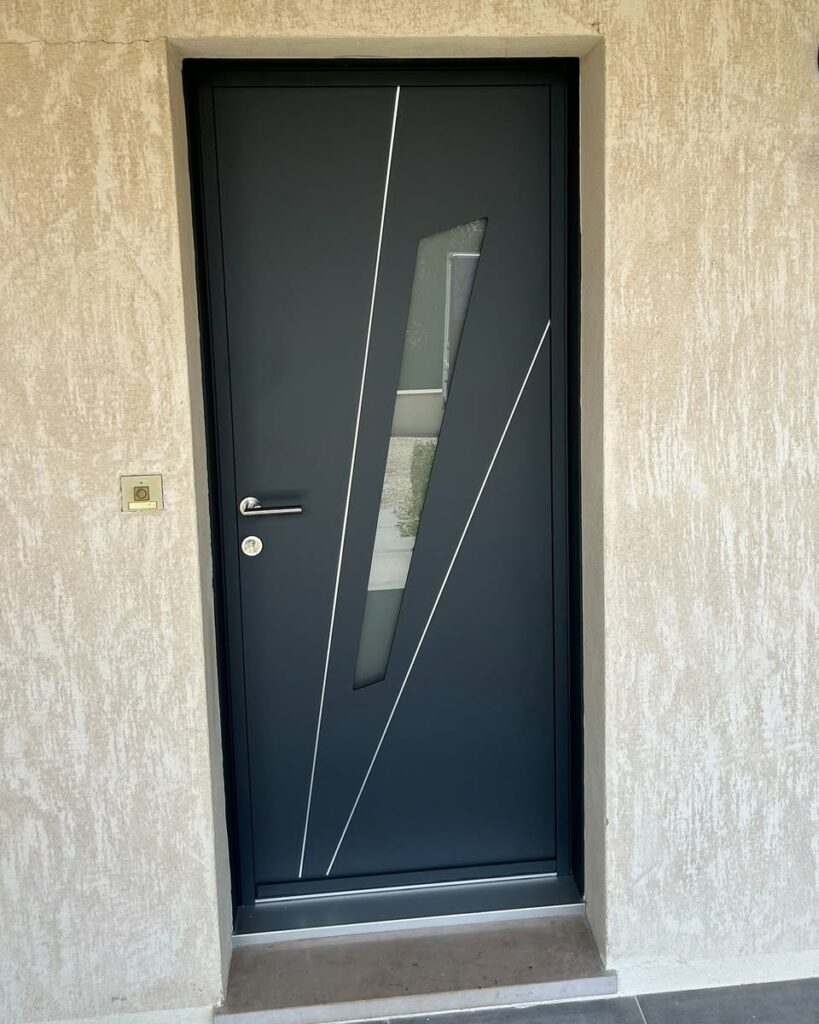 Pose d'une porte d'entrée KLINE