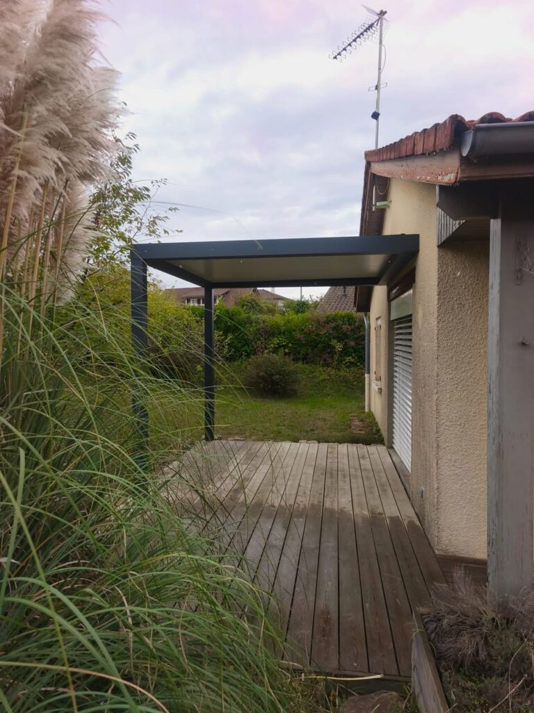 Une nouvelle pergola posée par Ombré Fenêtre